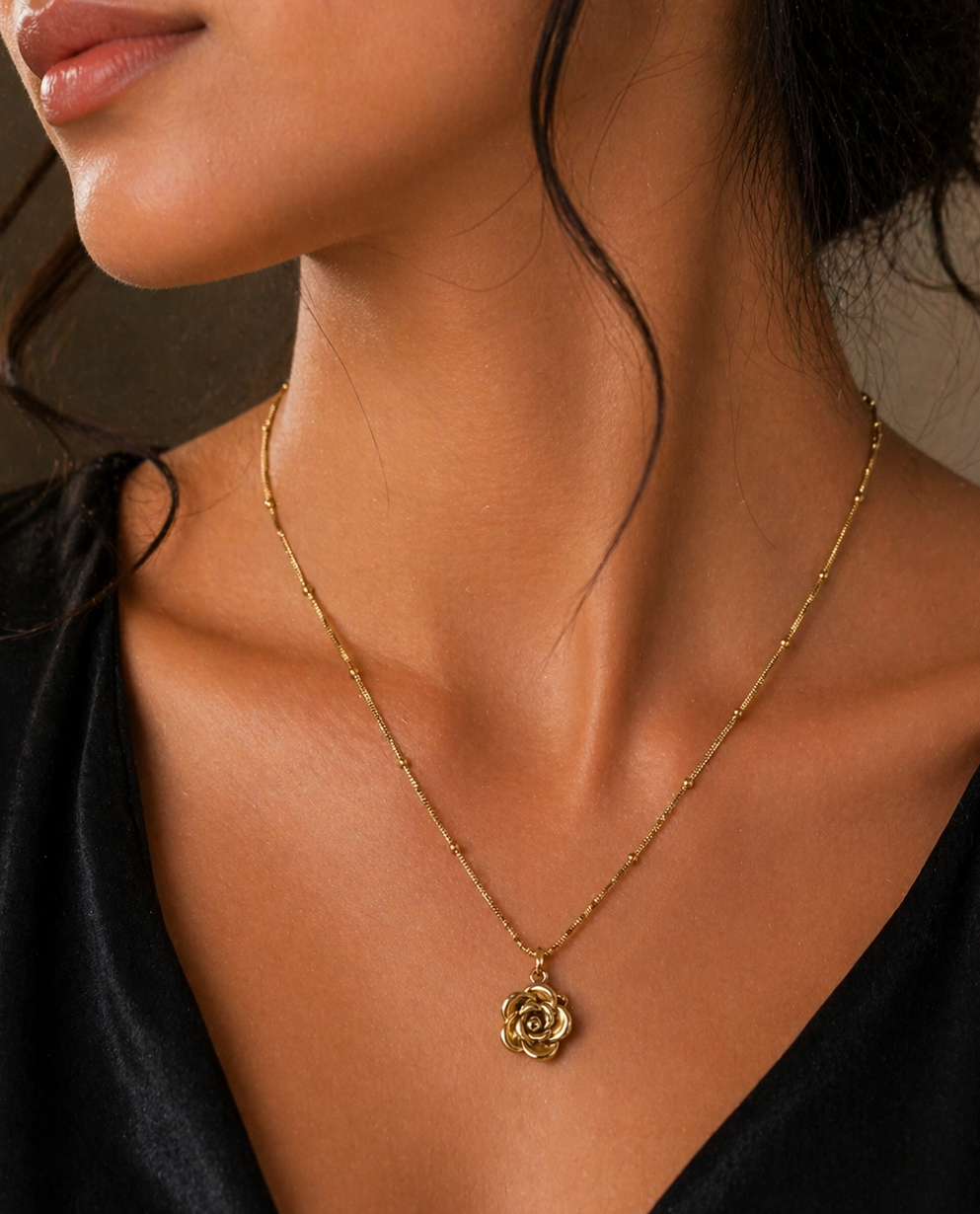 Elegant Flower Necklace – Premium Quality & Stylish Design