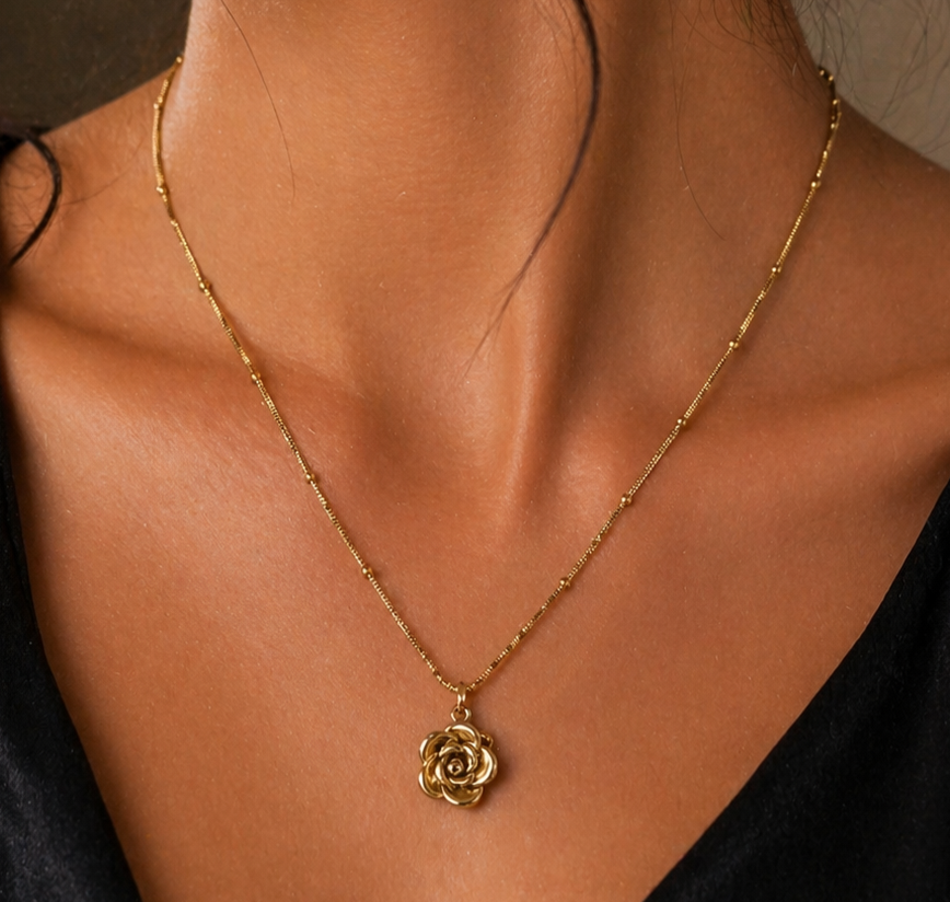 Elegant Flower Necklace – Premium Quality & Stylish Design